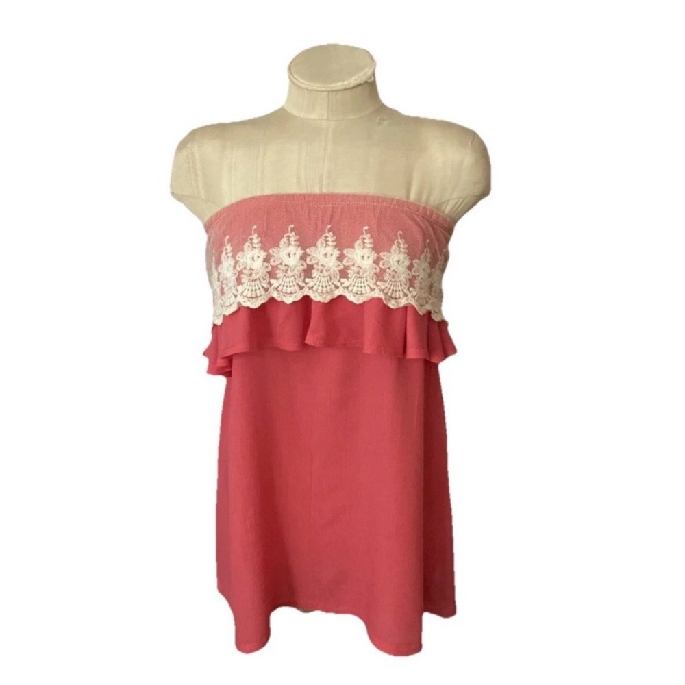 NWT/D Giddy Up Glamour Women Small Coral Strapless Ruffled Lace Top (Read)